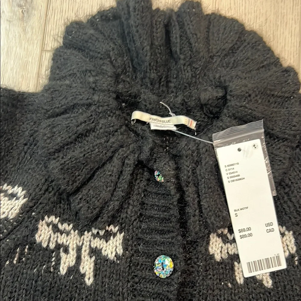 Urban Outfitters Black and White Cowl Neck Sweater - Picture 3 of 9